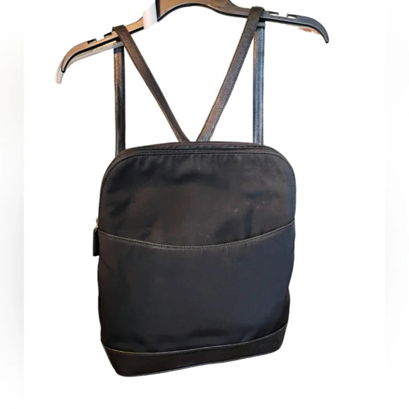 Vintage L.L. Bean Small Backpack Black Leather Nylon Travel Boho Zip-Up Casual - Picture 15 of 15